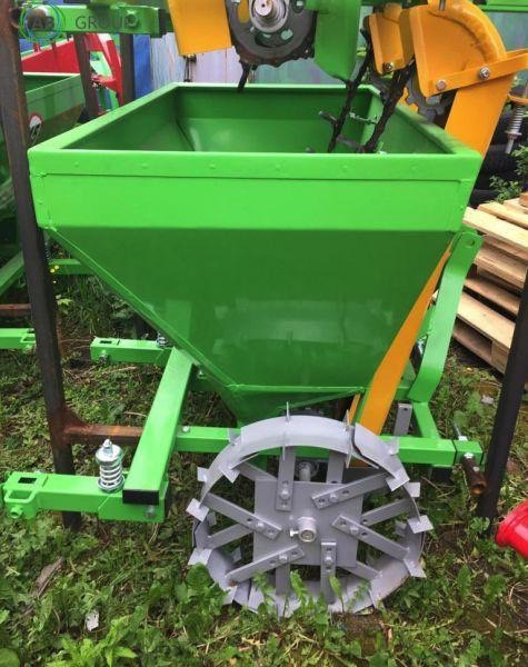 Bomet two-row potato planter Gemini S239/1 - Semeador de batatas: foto 5 Bomet two-row potato planter Gemini S239/1 - Semeador de batatas: foto 5