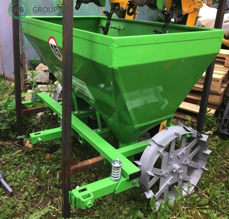 Bomet two-row potato planter Gemini S239 - Semeador de batatas: foto 4 Bomet two-row potato planter Gemini S239 - Semeador de batatas: foto 4