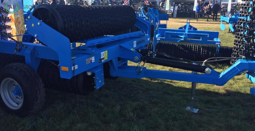 Cambridge hydraulically foldable roller 6.2 m 530 mm Agristal WUC - Rolo agricola: foto 2 Cambridge hydraulically foldable roller 6.2 m 530 mm Agristal WUC - Rolo agricola: foto 2