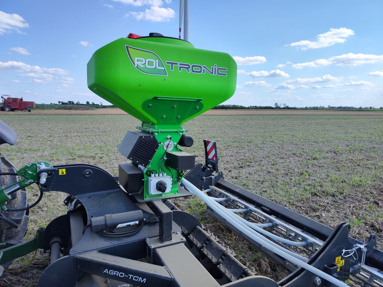 Catch Crop Seeder ROL-TRONIC SP-2 200l - Distribuidor de fertilizantes: foto 3 Catch Crop Seeder ROL-TRONIC SP-2 200l - Distribuidor de fertilizantes: foto 3