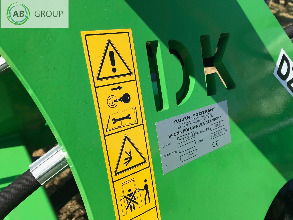 Dziekan hydraulic folding meadow harrow WUKA 5m 5C20H - Grade para prados: foto 2 Dziekan hydraulic folding meadow harrow WUKA 5m 5C20H - Grade para prados: foto 2