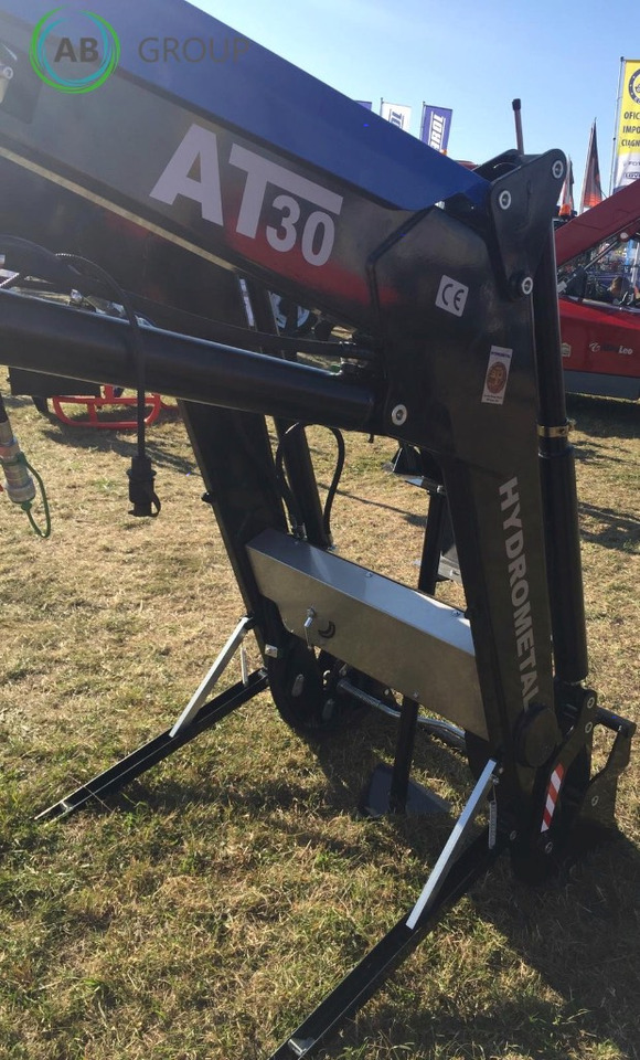 Hydrometal front loader AT-30 - Carregador frontal para o trator: foto 4 Hydrometal front loader AT-30 - Carregador frontal para o trator: foto 4