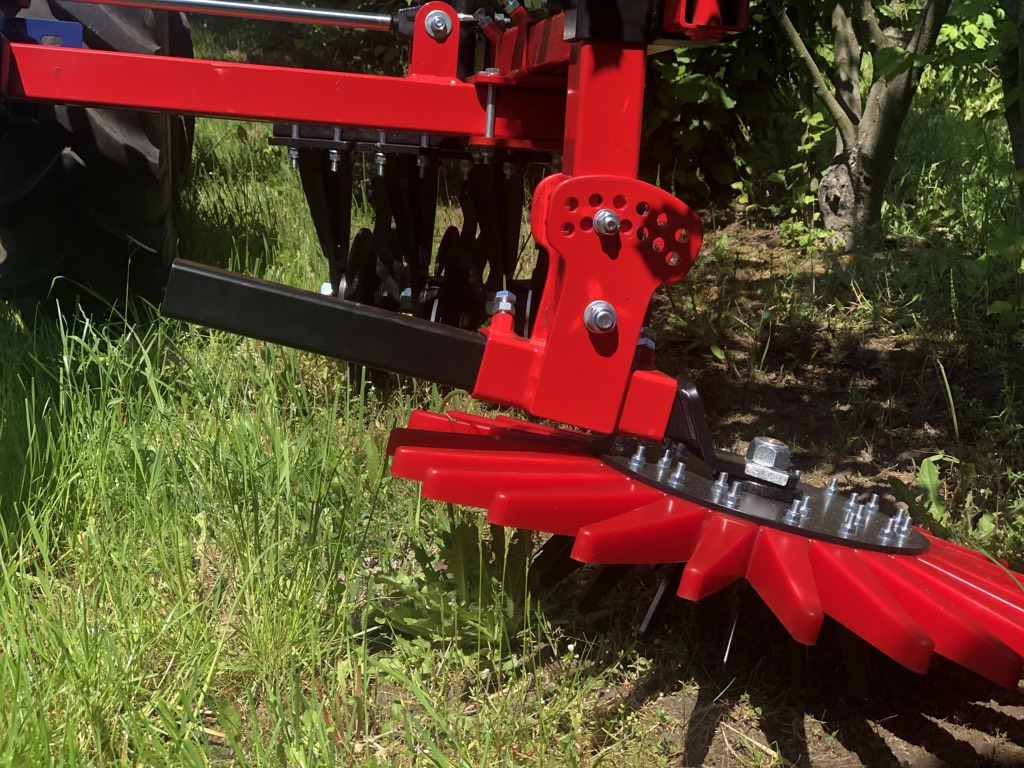 Jagoda one-sided orchard weeder KLAUDIA X1 - Cultivador: foto 4 Jagoda one-sided orchard weeder KLAUDIA X1 - Cultivador: foto 4
