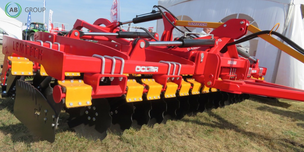 Lemtech hydraulic disc harrow with a Colter BTH45 4.5 m transport trolley - Grades de discos: foto 3 Lemtech hydraulic disc harrow with a Colter BTH45 4.5 m transport trolley - Grades de discos: foto 3