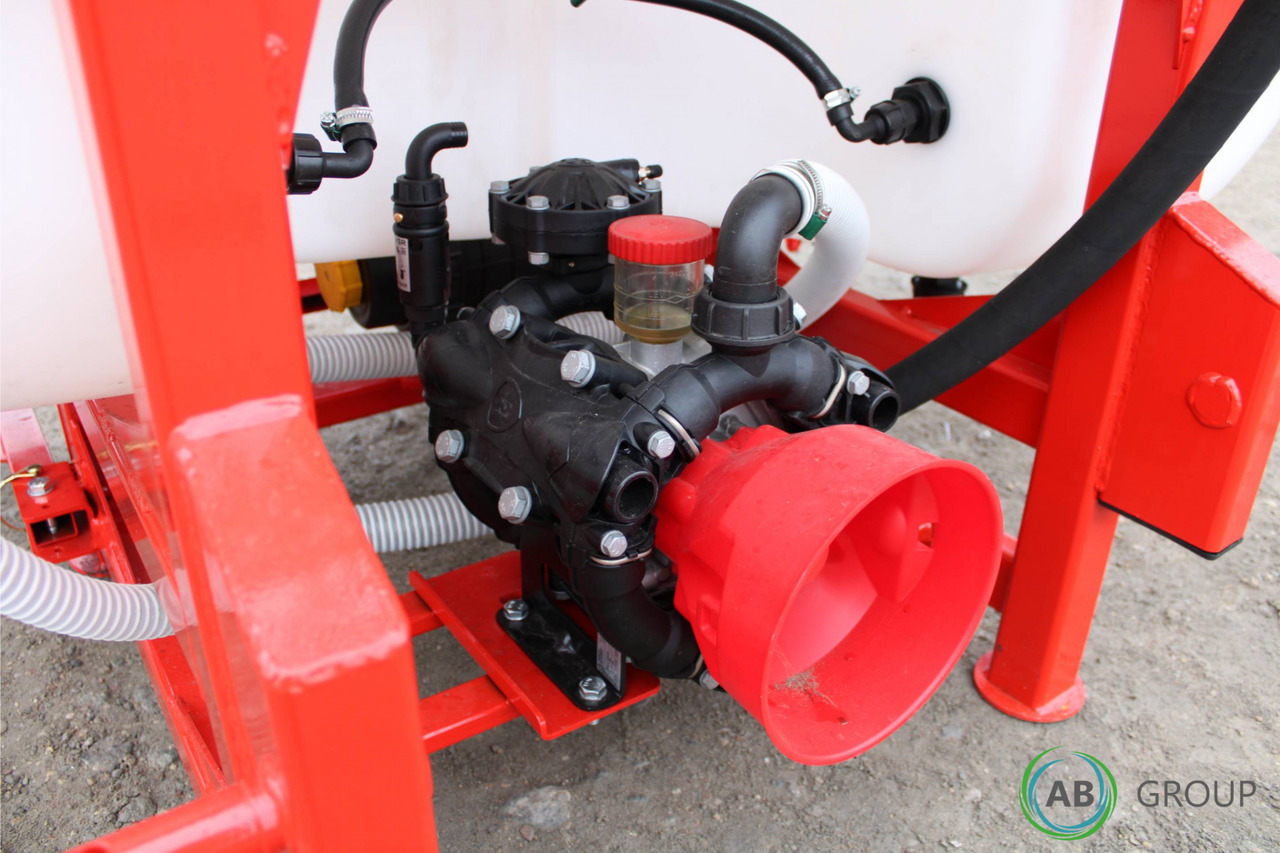 Lisicki PO35/4 1000l sprayer - Pulverizador montado: foto 3 Lisicki PO35/4 1000l sprayer - Pulverizador montado: foto 3