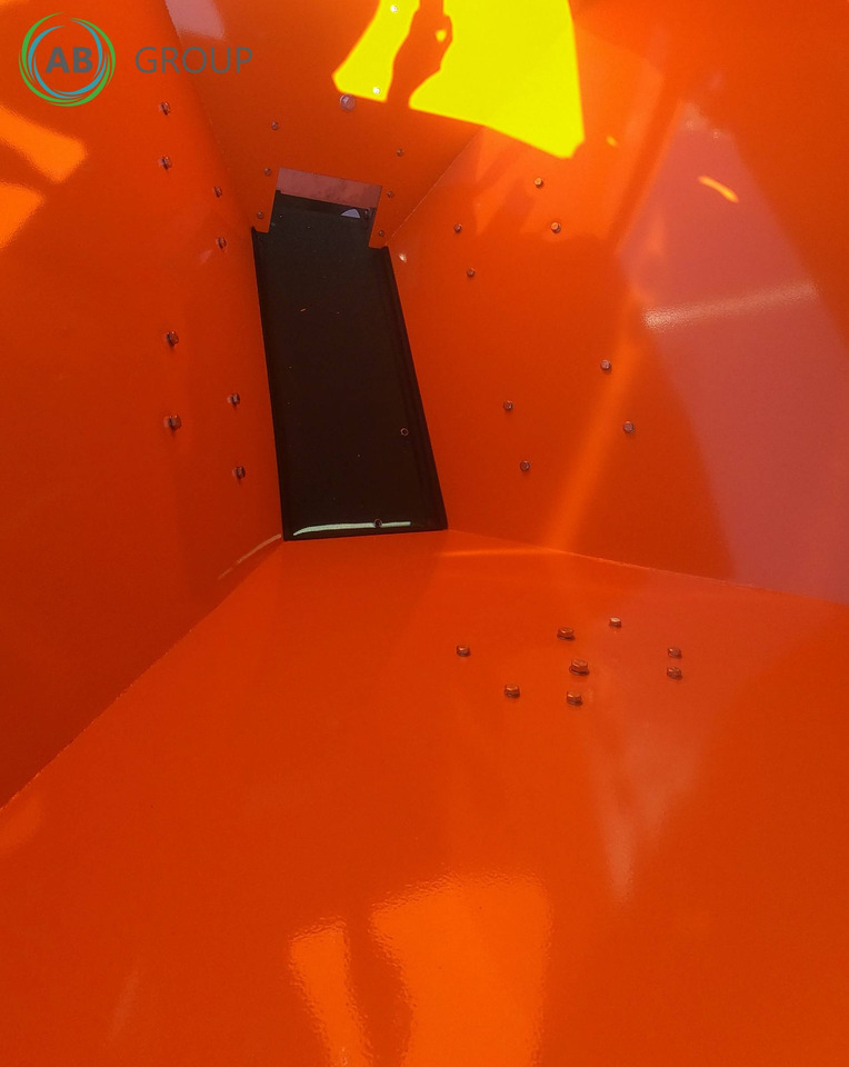 POM Augustów spreader Motyl N031M hydraulic-electric drive - Grades de discos: foto 5 POM Augustów spreader Motyl N031M hydraulic-electric drive - Grades de discos: foto 5