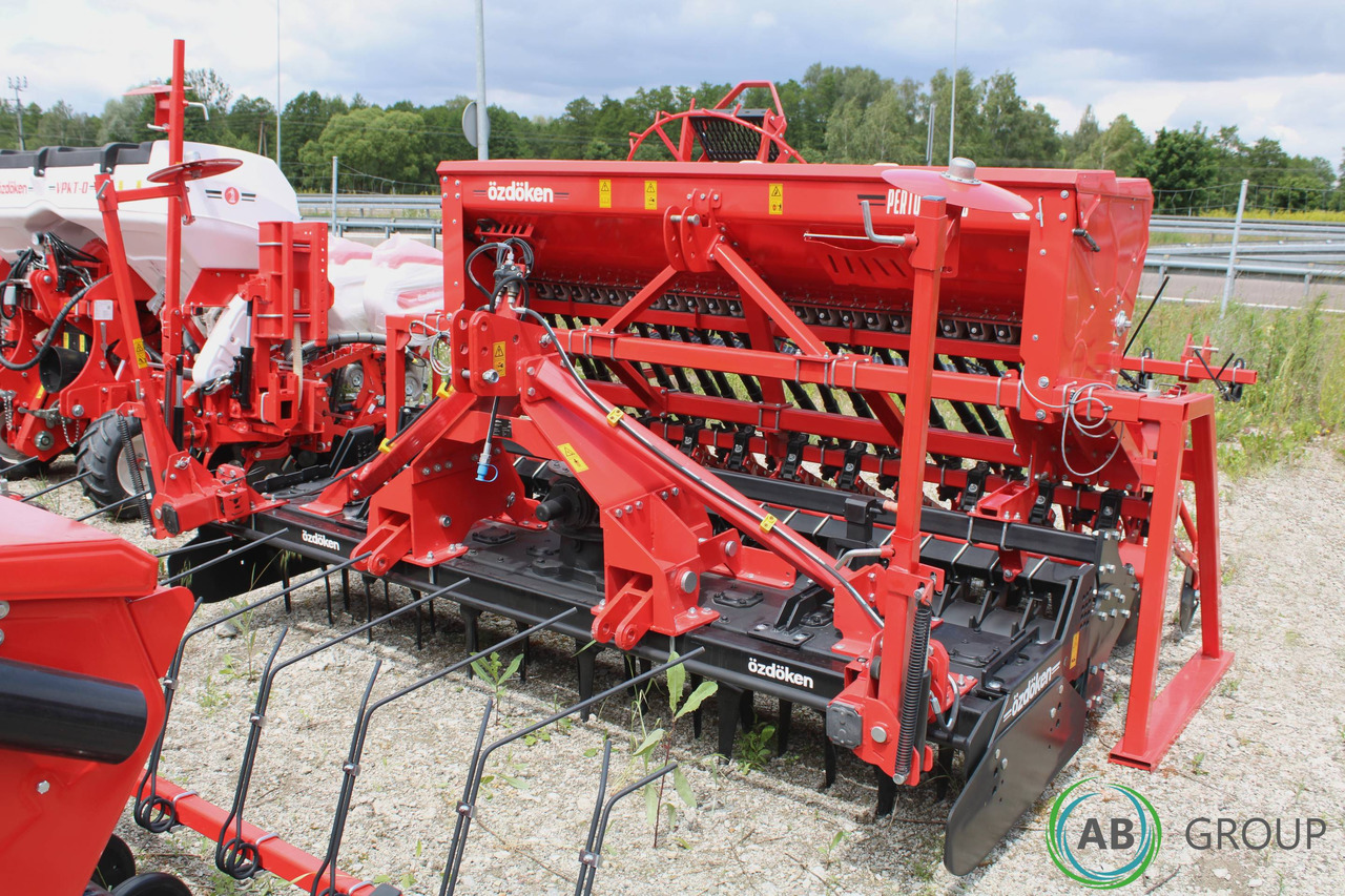 Seedbed and seeding unit mounted on Ozdoken Pertum CS-300 active harrow – single-disc coulter, Packer roller - Semeadora combinada: foto 1 Seedbed and seeding unit mounted on Ozdoken Pertum CS-300 active harrow – single-disc coulter, Packer roller - Semeadora combinada: foto 1