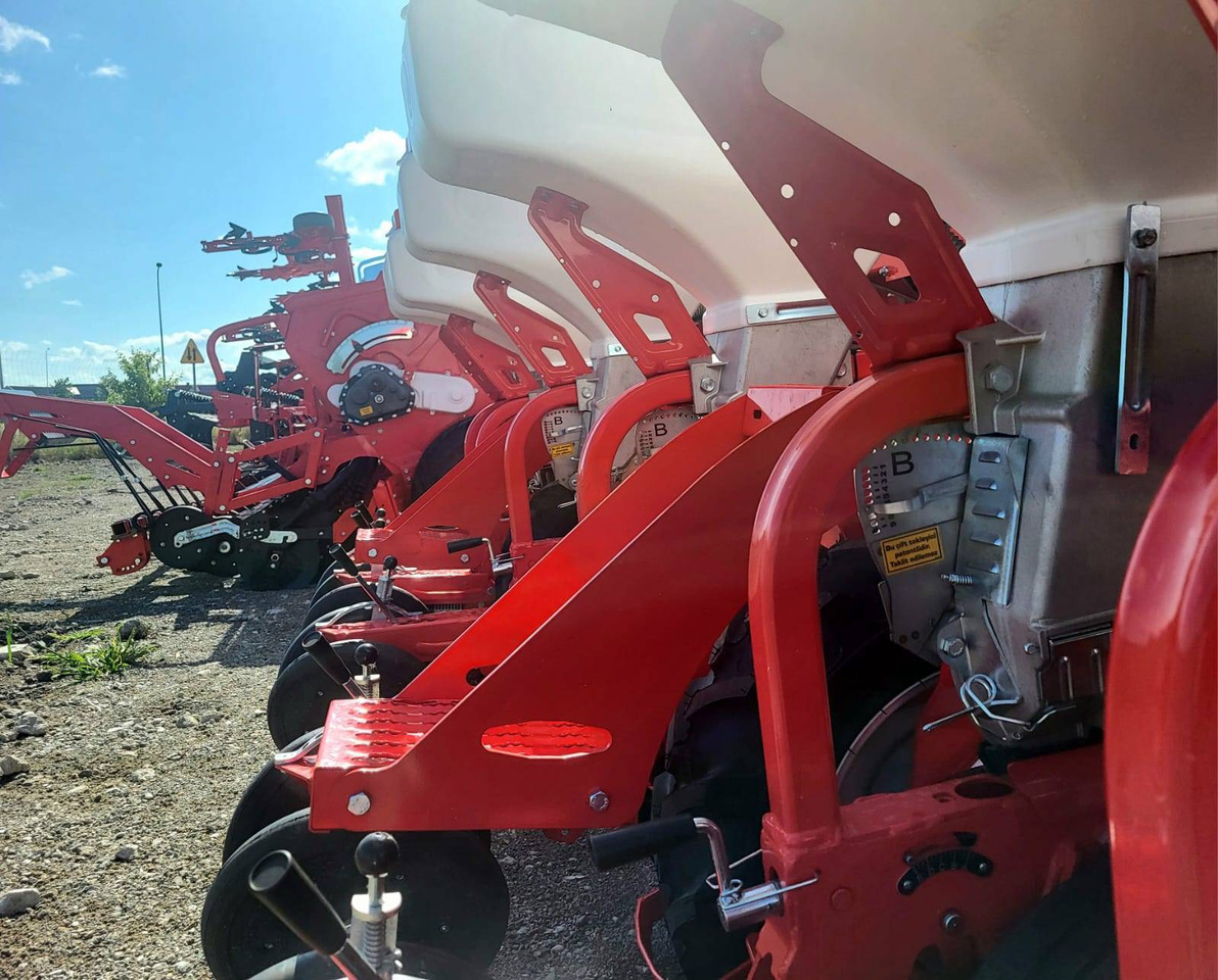 Six-row pneumatic precision seeder with depth fertilization Ozdoken VPKT-DG6 - Semeadora de precisão: foto 4 Six-row pneumatic precision seeder with depth fertilization Ozdoken VPKT-DG6 - Semeadora de precisão: foto 4