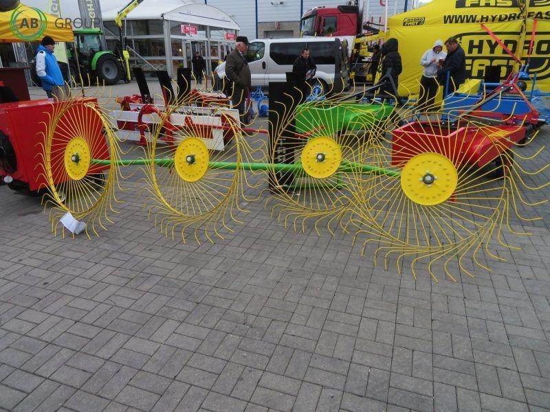 Taret przetrząsaczo-zgrabiarka Z 213 / PZK-4 - Ancinho enleirador: foto 3 Taret przetrząsaczo-zgrabiarka Z 213 / PZK-4 - Ancinho enleirador: foto 3