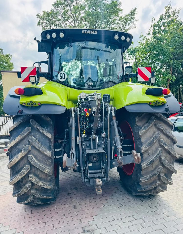 Trator Claas Axion 810 CMATIC: foto 7