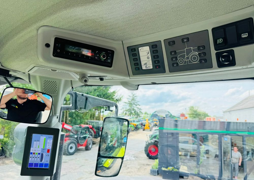 Trator Claas Axion 810 CMATIC: foto 9