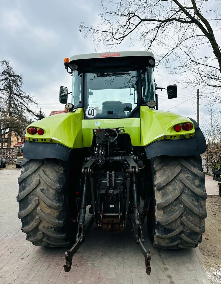 Trator Claas Axion 810: foto 7