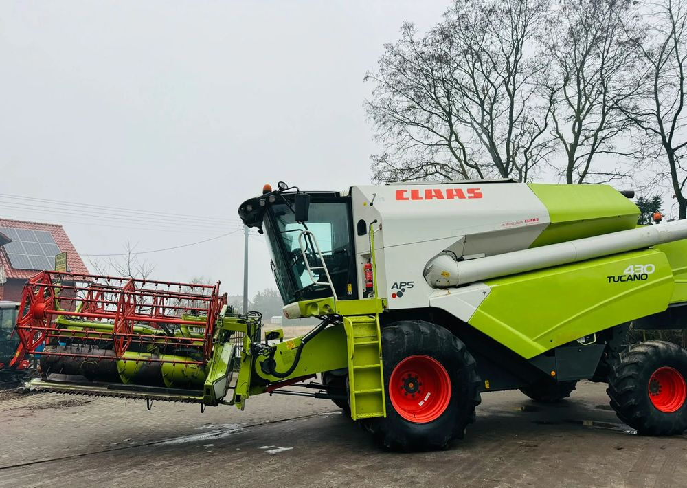 Locação financeira de  Claas TUCANO 430 APS Claas TUCANO 430 APS: foto 7