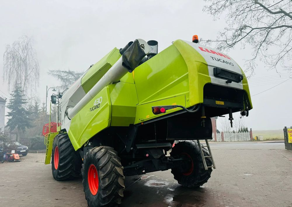 Locação financeira de  Claas TUCANO 430 APS Claas TUCANO 430 APS: foto 12