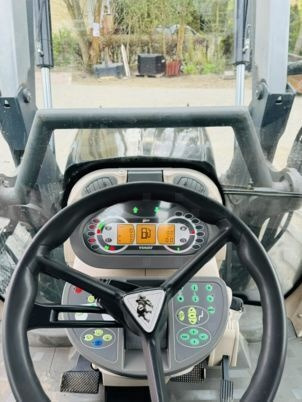 Fendt 828 VARIO PROFI PLUS - Trator: foto 2 Fendt 828 VARIO PROFI PLUS - Trator: foto 2