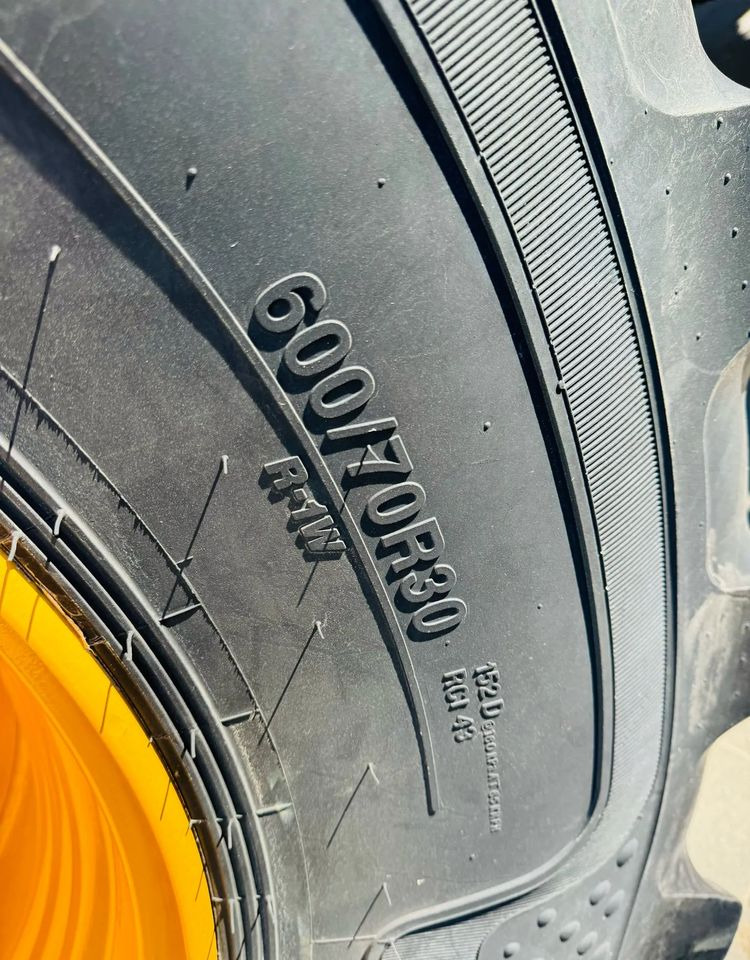 JCB Fastrac 4220 - Trator: foto 5 JCB Fastrac 4220 - Trator: foto 5