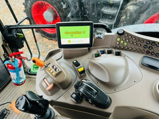 John Deere 6210R DIRECT DRIVE - Trator: foto 5 John Deere 6210R DIRECT DRIVE - Trator: foto 5