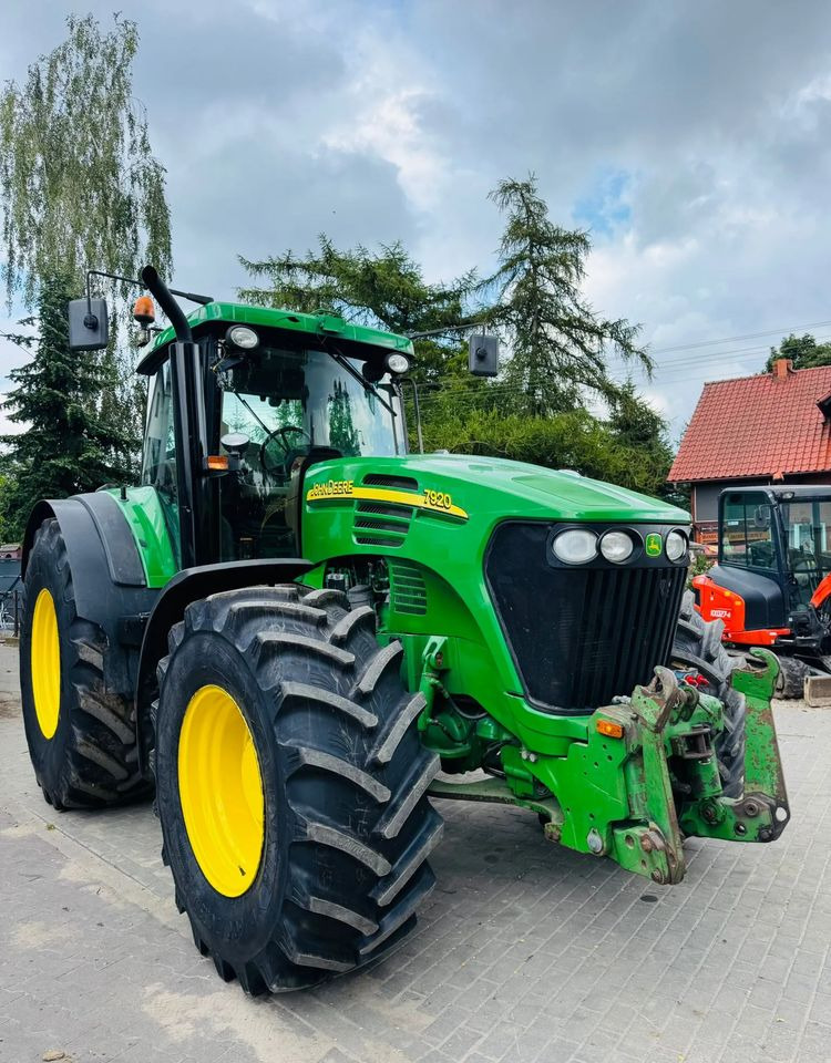 John Deere 7920 - Trator: foto 1 John Deere 7920 - Trator: foto 1