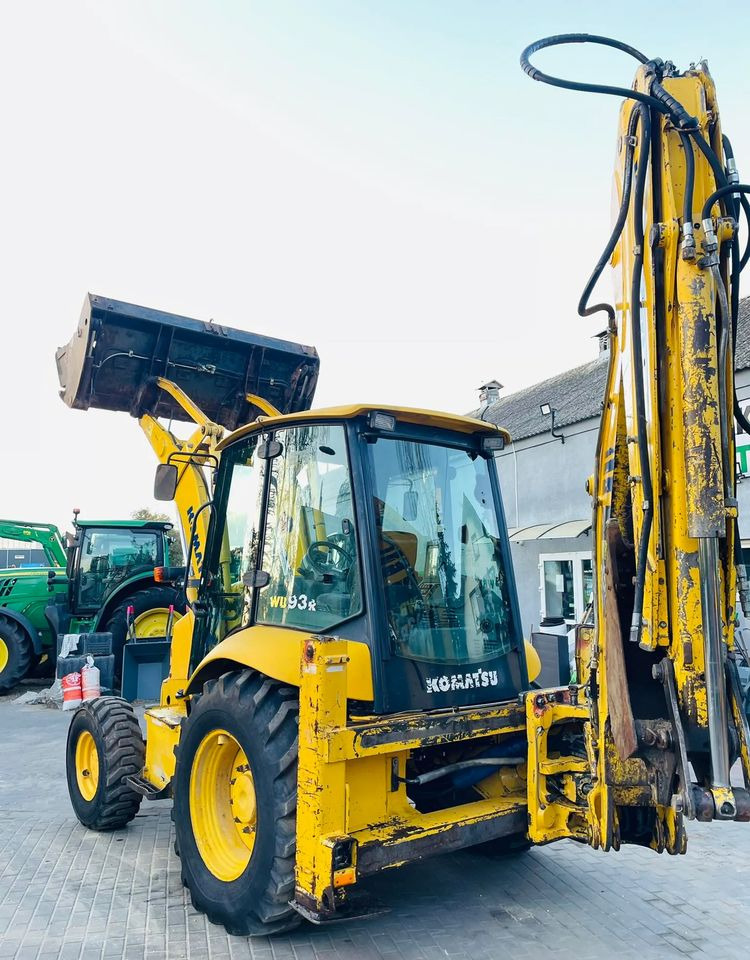 Komatsu WB93R - Retroescavadeira: foto 5 Komatsu WB93R - Retroescavadeira: foto 5