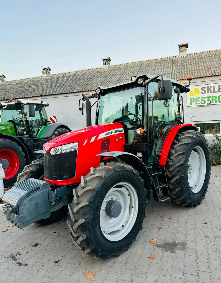 Massey Ferguson 6713 - Trator: foto 1 Massey Ferguson 6713 - Trator: foto 1