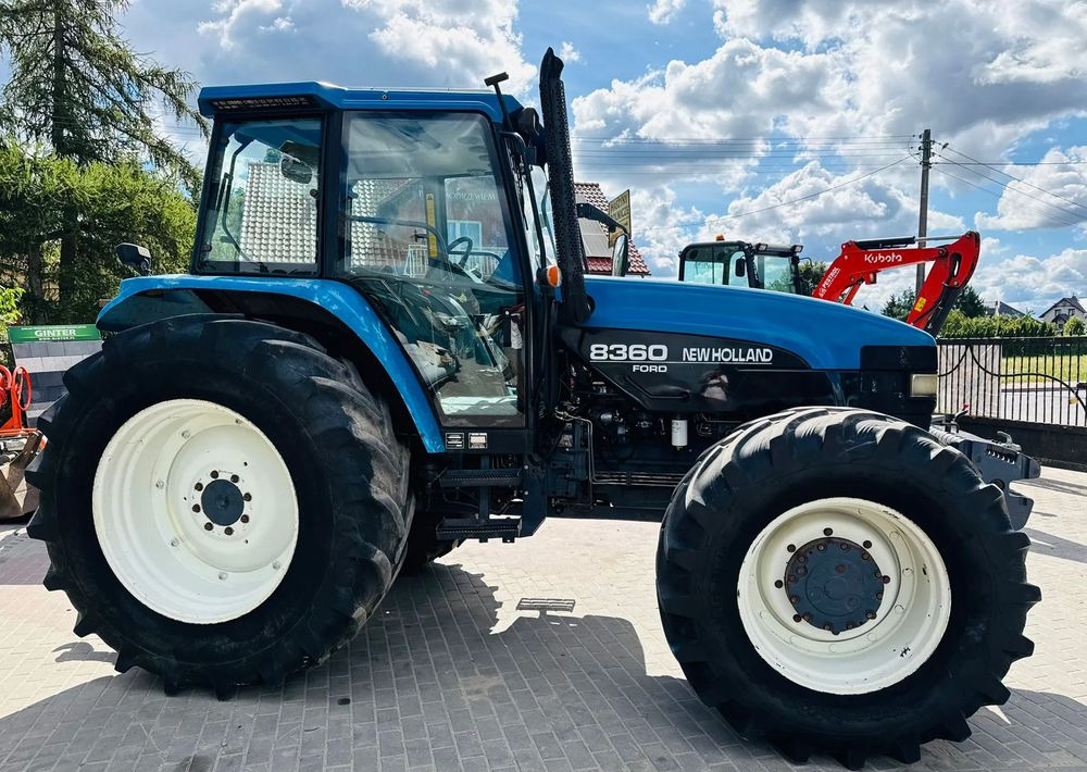 New Holland 8360 - Trator: foto 5 New Holland 8360 - Trator: foto 5