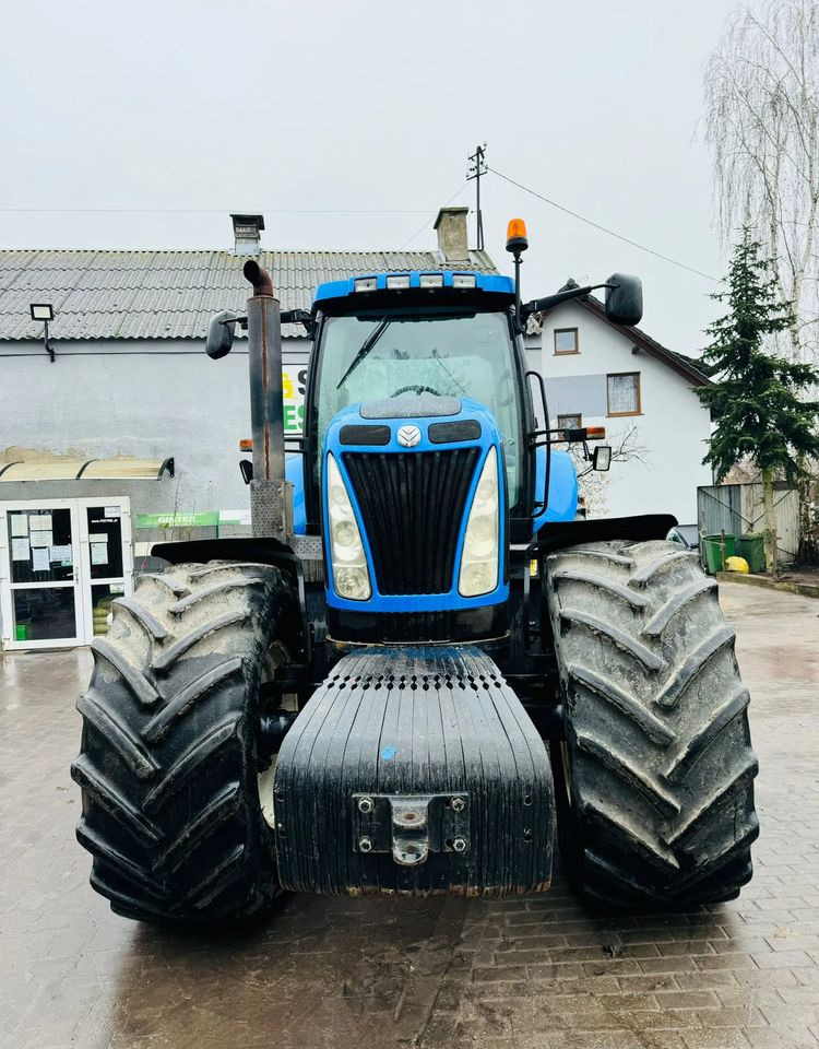 New Holland T8020 - Trator: foto 5 New Holland T8020 - Trator: foto 5