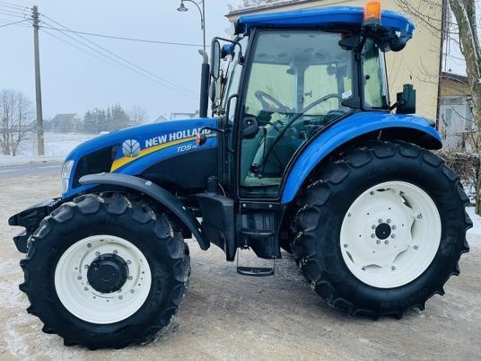 New Holland TD5.115 - Trator: foto 1 New Holland TD5.115 - Trator: foto 1