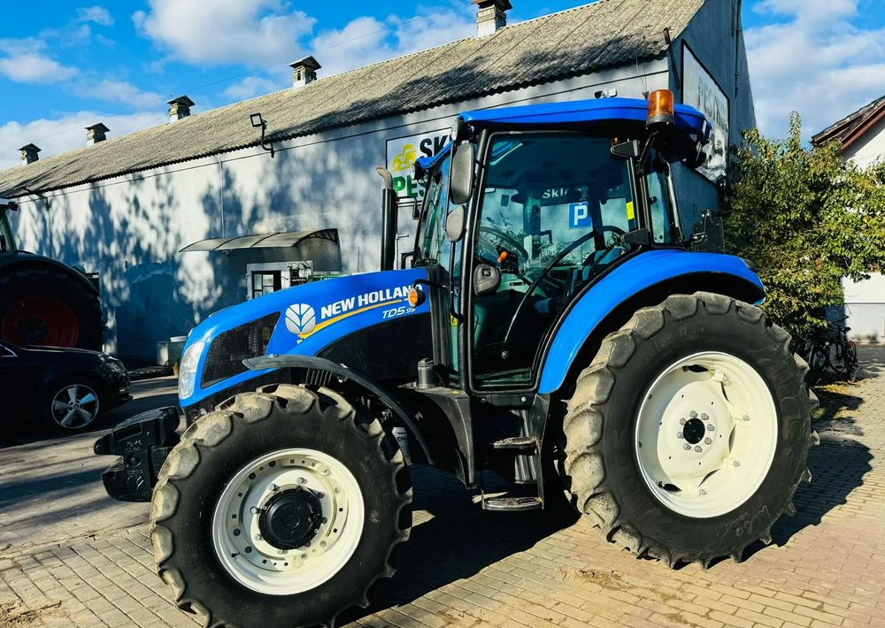 New Holland TD5.95 - Trator: foto 4 New Holland TD5.95 - Trator: foto 4