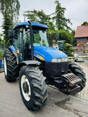 New Holland TD5050 - Trator: foto 5 New Holland TD5050 - Trator: foto 5
