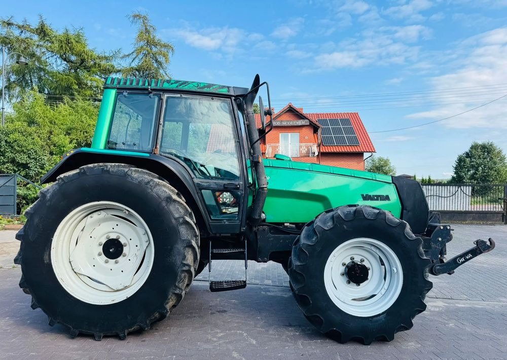 Valtra 8150 - Trator: foto 5 Valtra 8150 - Trator: foto 5