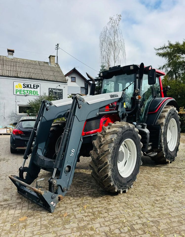 Valtra N123 HiTech - Trator: foto 2 Valtra N123 HiTech - Trator: foto 2