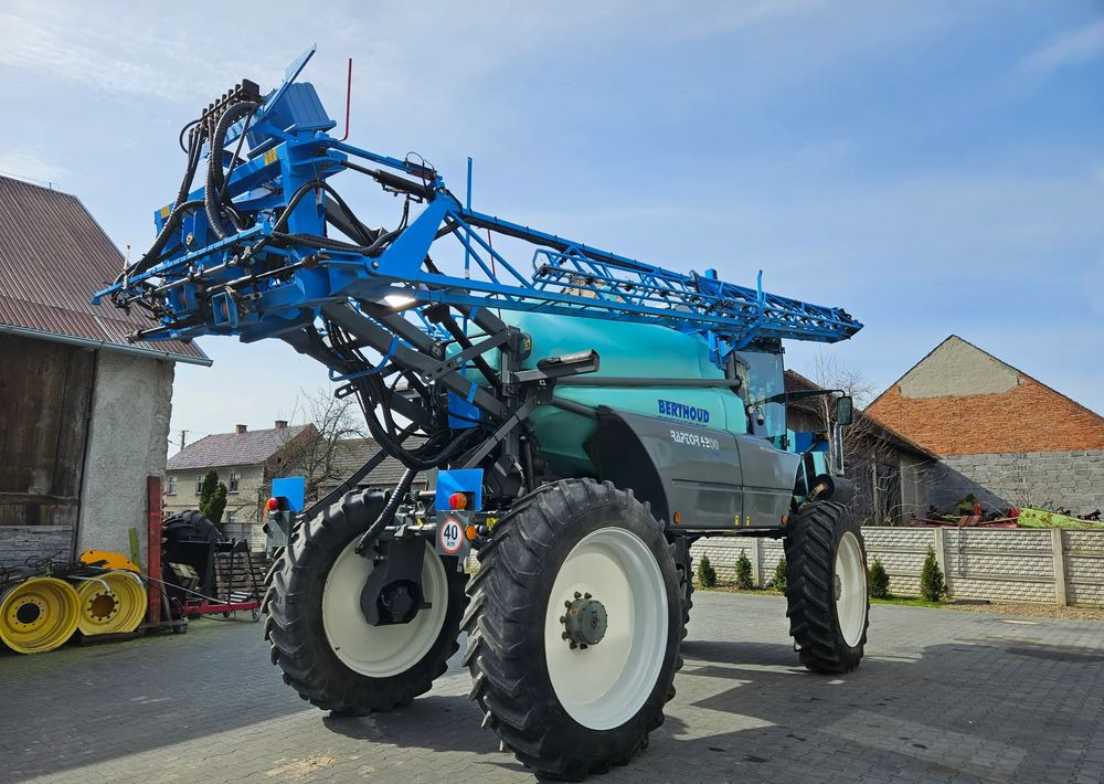 Berthoud Raptor 4200 D.P. TRONIC - Pulverizador agricola: foto 4 Berthoud Raptor 4200 D.P. TRONIC - Pulverizador agricola: foto 4