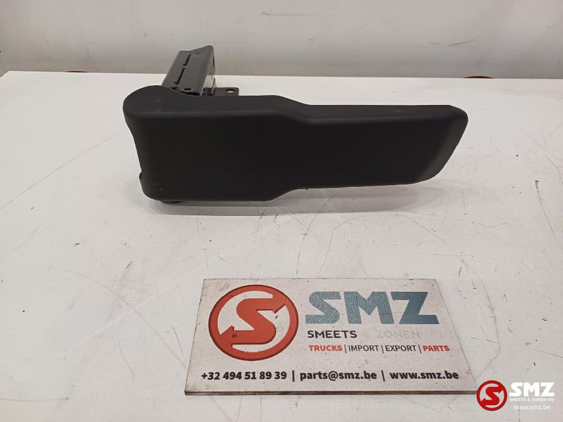 Caterpillar Armrest right Caterpillar - Cabine e interior para Camião: foto 4 Caterpillar Armrest right Caterpillar - Cabine e interior para Camião: foto 4