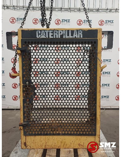 Caterpillar Occ grille D6M Caterpillar - Capô: foto 1 Caterpillar Occ grille D6M Caterpillar - Capô: foto 1