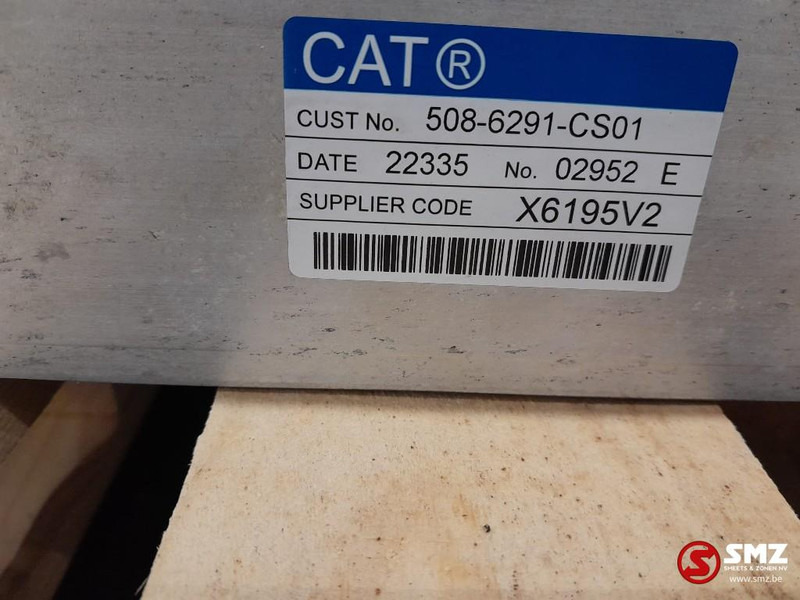 Caterpillar Radiator + hydraulic oil cooler Caterpillar - Radiador para Equipamento de movimentação: foto 5 Caterpillar Radiator + hydraulic oil cooler Caterpillar - Radiador para Equipamento de movimentação: foto 5