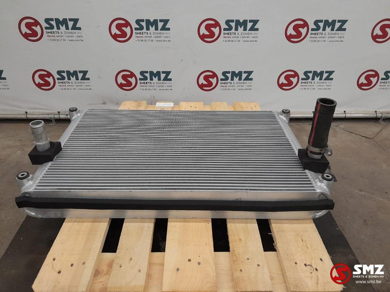 Caterpillar Radiator + hydraulic oil cooler Caterpillar - Radiador para Equipamento de movimentação: foto 2 Caterpillar Radiator + hydraulic oil cooler Caterpillar - Radiador para Equipamento de movimentação: foto 2