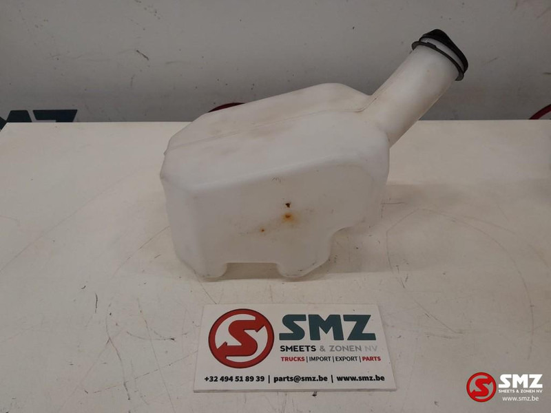 Caterpillar Window washer tank Caterpillar - Limpador de pára-brisa para Equipamento de movimentação: foto 2 Caterpillar Window washer tank Caterpillar - Limpador de pára-brisa para Equipamento de movimentação: foto 2