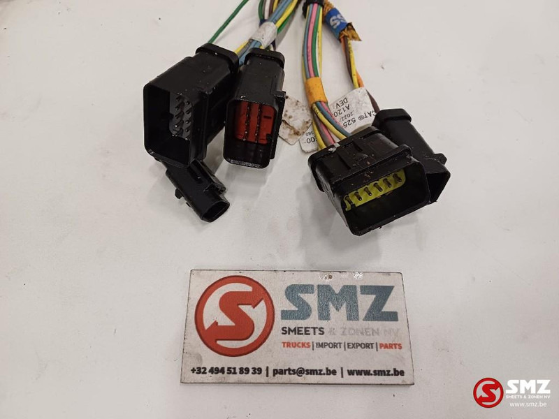 Caterpillar Wire harness valve / sensor / solenoid Caterpillar - Cables/ Wire harness para Camião: foto 4 Caterpillar Wire harness valve / sensor / solenoid Caterpillar - Cables/ Wire harness para Camião: foto 4