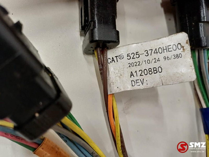 Caterpillar Wire harness valve / sensor / solenoid Caterpillar - Cables/ Wire harness para Camião: foto 5 Caterpillar Wire harness valve / sensor / solenoid Caterpillar - Cables/ Wire harness para Camião: foto 5