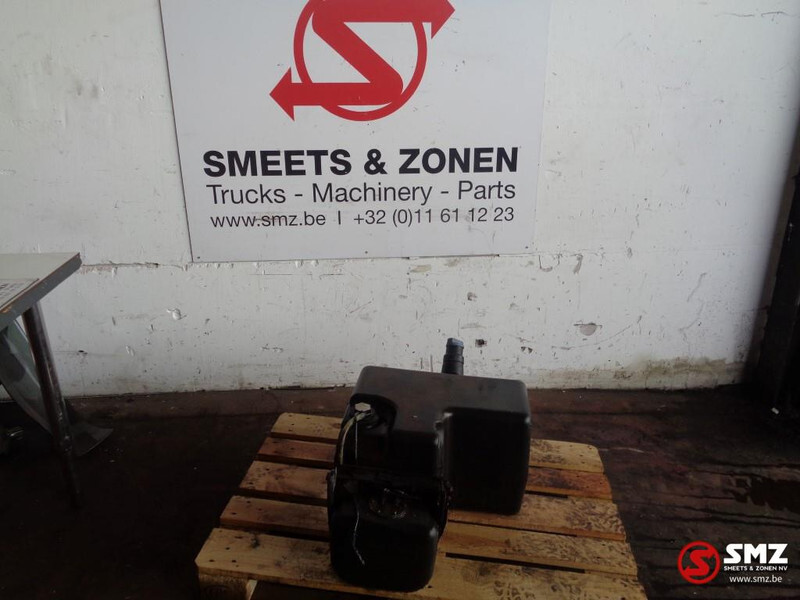 DAF Occ AdBlue tank daf xf 105 - Sistema de combustível para Camião: foto 1 DAF Occ AdBlue tank daf xf 105 - Sistema de combustível para Camião: foto 1