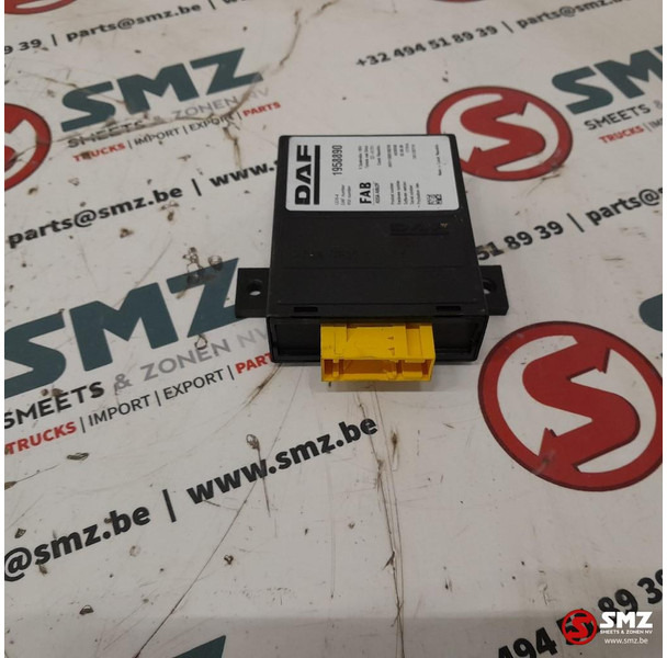 DAF Occ ECU CDS4 regeleenheid DAF - Centralina electrónica para Camião: foto 1 DAF Occ ECU CDS4 regeleenheid DAF - Centralina electrónica para Camião: foto 1