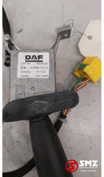 DAF Occ stuurkolomschakelaar (cruise control,retarder) - Comutador de coluna de direção para Camião: foto 3 DAF Occ stuurkolomschakelaar (cruise control,retarder) - Comutador de coluna de direção para Camião: foto 3