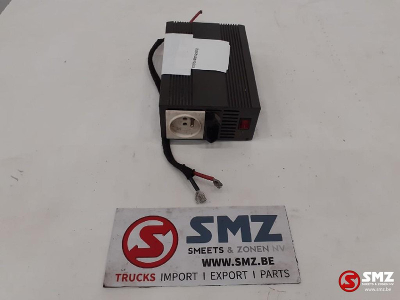 Diversen Occ omvormer AFX 24V-230V 500W - Sistema elétrico para Camião: foto 4 Diversen Occ omvormer AFX 24V-230V 500W - Sistema elétrico para Camião: foto 4
