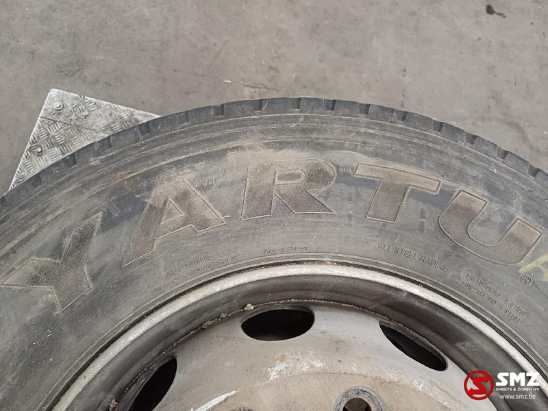 Diversen Occ vrachtwagenband Yartu 315/70R22.5 156/150L - Pneu: foto 2 Diversen Occ vrachtwagenband Yartu 315/70R22.5 156/150L - Pneu: foto 2