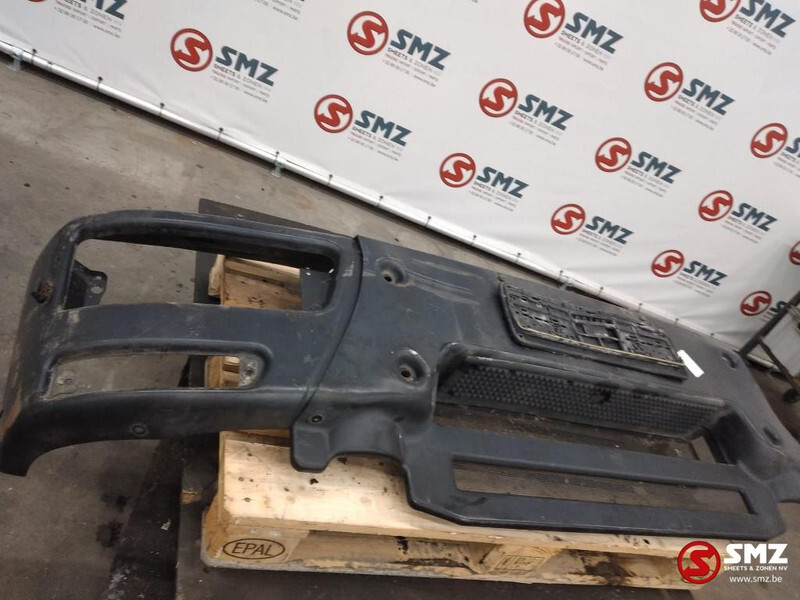 Iveco Occ voorbumper + bumper links Iveco Trakker 504221 - Para-choque para Camião: foto 2 Iveco Occ voorbumper + bumper links Iveco Trakker 504221 - Para-choque para Camião: foto 2