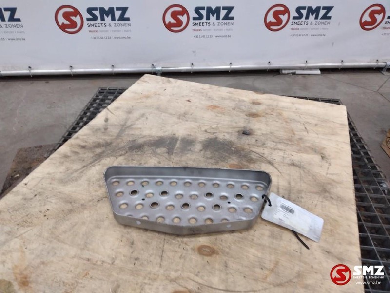 MAN Instaptrede tga - Estribo para Camião: foto 2 MAN Instaptrede tga - Estribo para Camião: foto 2