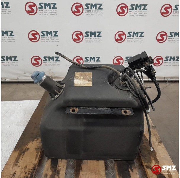 MAN Occ AdBluetank 35L + AdBlueniveausensor MAN - Sistema de combustível para Camião: foto 1 MAN Occ AdBluetank 35L + AdBlueniveausensor MAN - Sistema de combustível para Camião: foto 1