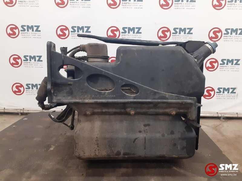 MAN Occ AdBluetank 60L MAN - Sistema de combustível para Camião: foto 3 MAN Occ AdBluetank 60L MAN - Sistema de combustível para Camião: foto 3