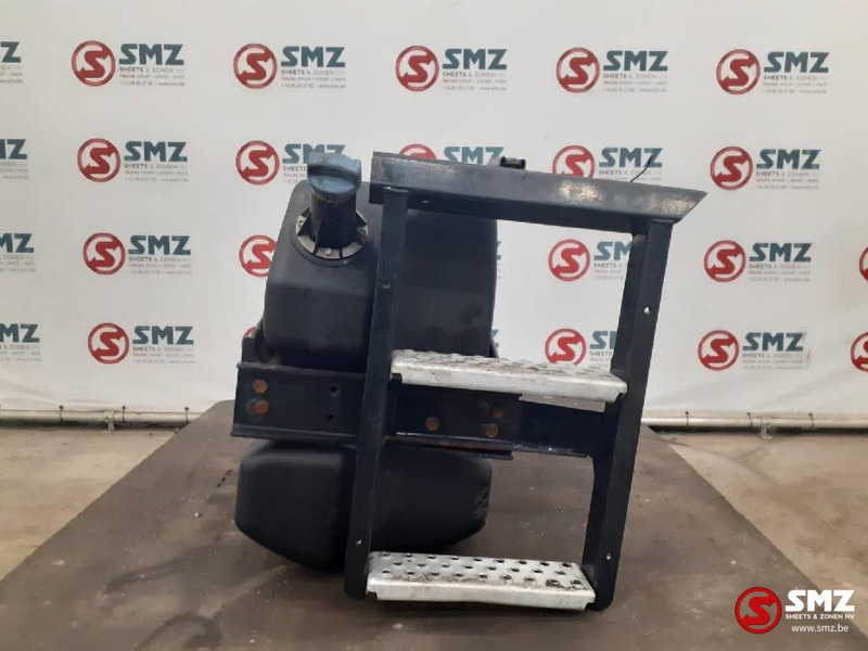 MAN Occ AdBluetank 60L MAN - Sistema de combustível para Camião: foto 1 MAN Occ AdBluetank 60L MAN - Sistema de combustível para Camião: foto 1