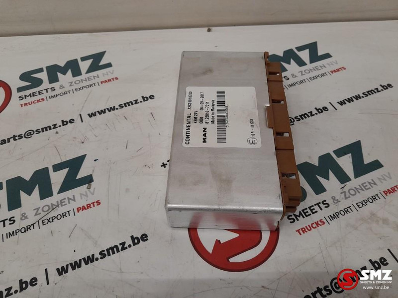 MAN Occ ECU KSM regeleenheid MAN - Centralina electrónica para Camião: foto 4 MAN Occ ECU KSM regeleenheid MAN - Centralina electrónica para Camião: foto 4